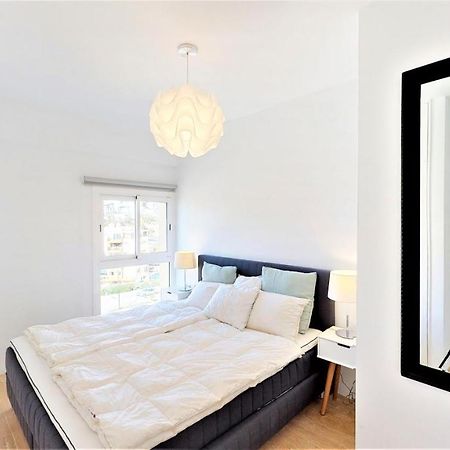Olimpo - Fuengirola Beachfront Newly Renovated Apartment Exteriör bild