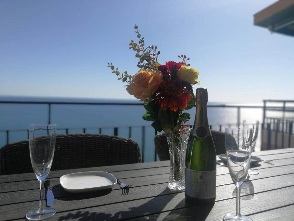 Olimpo - Fuengirola Beachfront Newly Renovated Apartment Exteriör bild